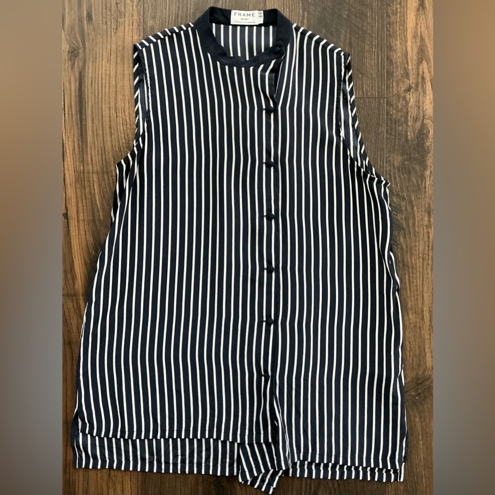 Frame Women’s Navy Le Sleeveless Button Top 100% Silk Navy/White Stripe Sz Small - Picture 3 of 8
